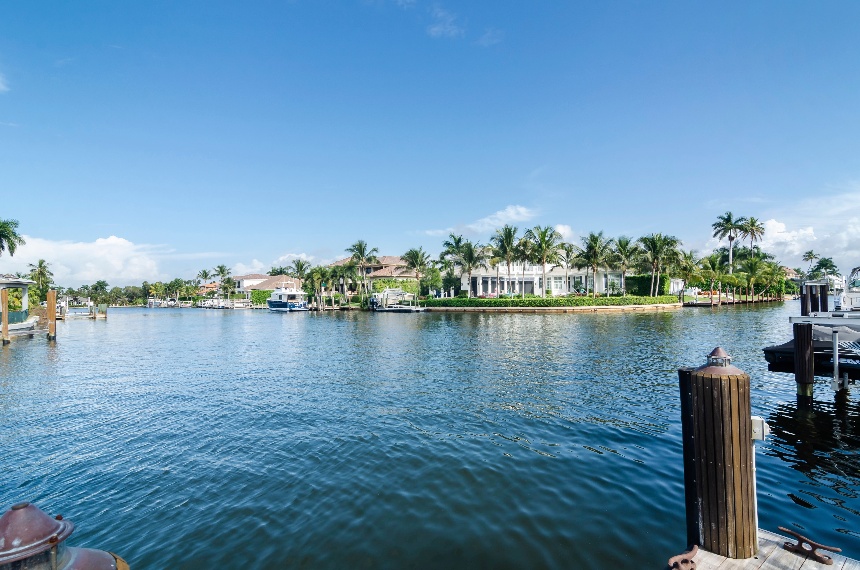 Park Shore Is The Ideal Place To Live By The Water