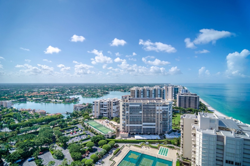 When it comes to real estate in Naples, condos are a top choice for many people.